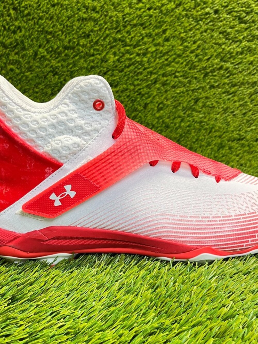 Under Armour Highlight Hammer MC Mens Size 14 Red White Running Football Cleats